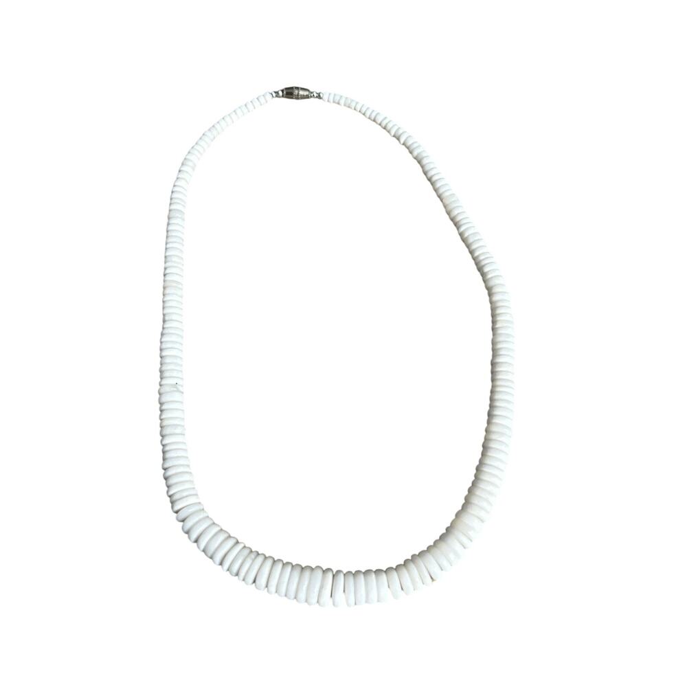 Vintage Graduated White Disc Bead Necklace 18”